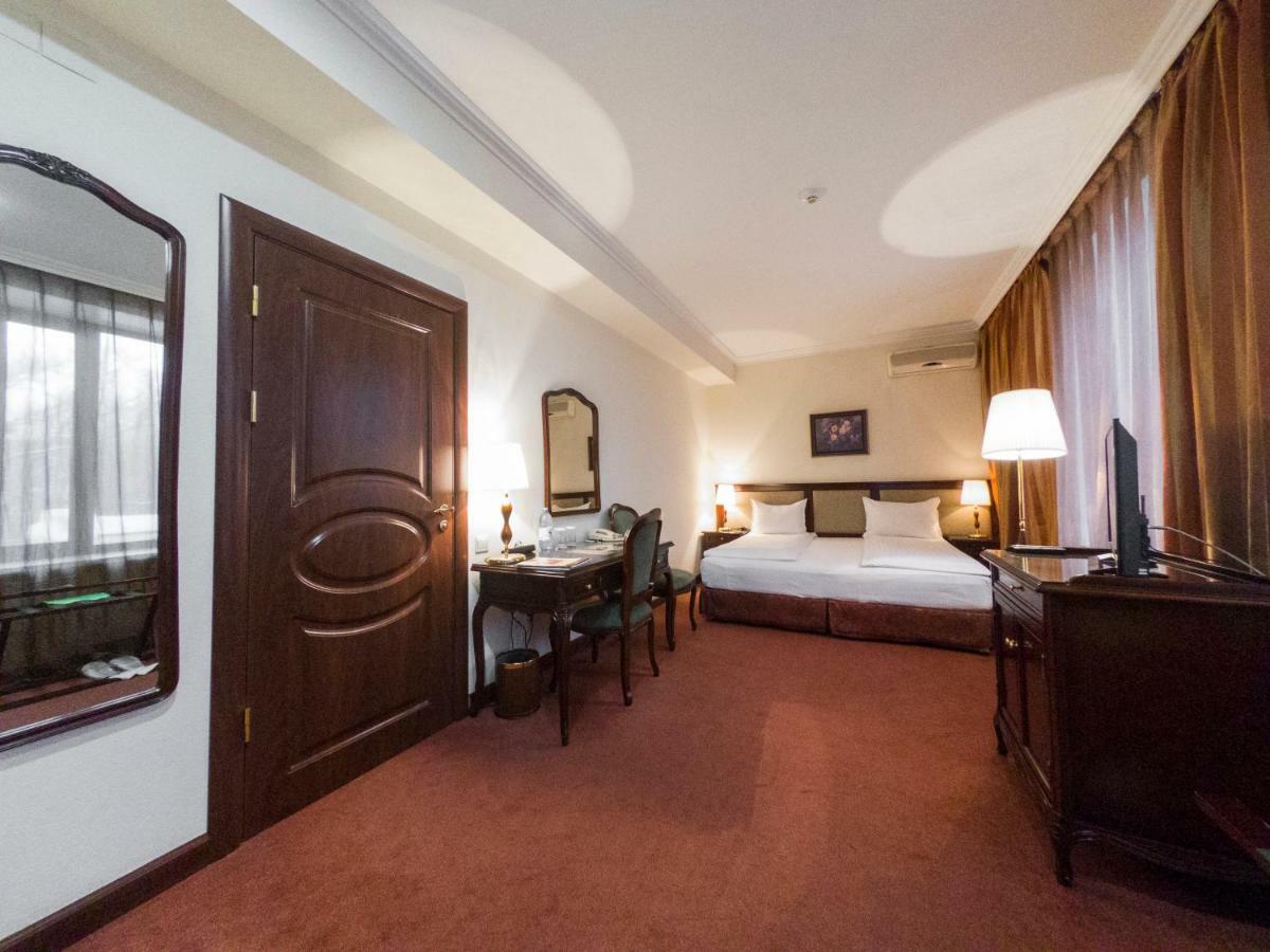 Ar Nuvo Hotel Karagandy Eksteriør billede